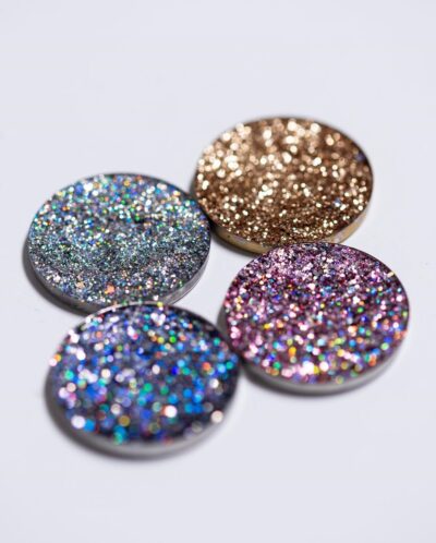 SPARKLY EYES. AP Professional.