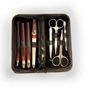 Set Manicuria.