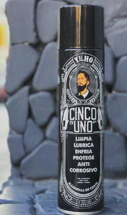 Lubricante CINCO en UNO YILHO BARBER x 427 Ml