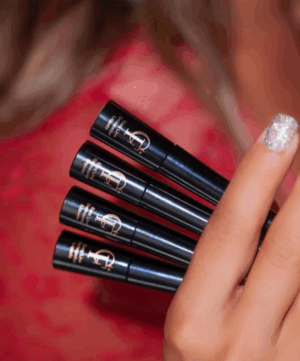 DELINEADOR LIQUIDO By Cinthia Fernandez - AP PROFESSIONAL