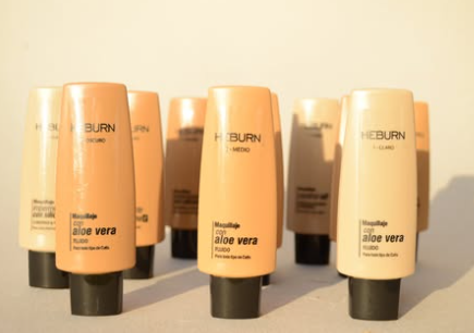 Maquillaje Fluido con Aloe Vera  - Heburn