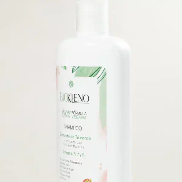 Shampoo Vegano con extracto de te verde x 420 cc -Kleno